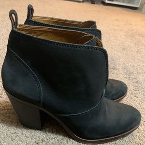 Lucky Brand Ehllen Ankle Boot